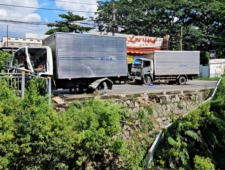 Hiện trường vụ tai nạn. (Ảnh: Tuổi trẻ)