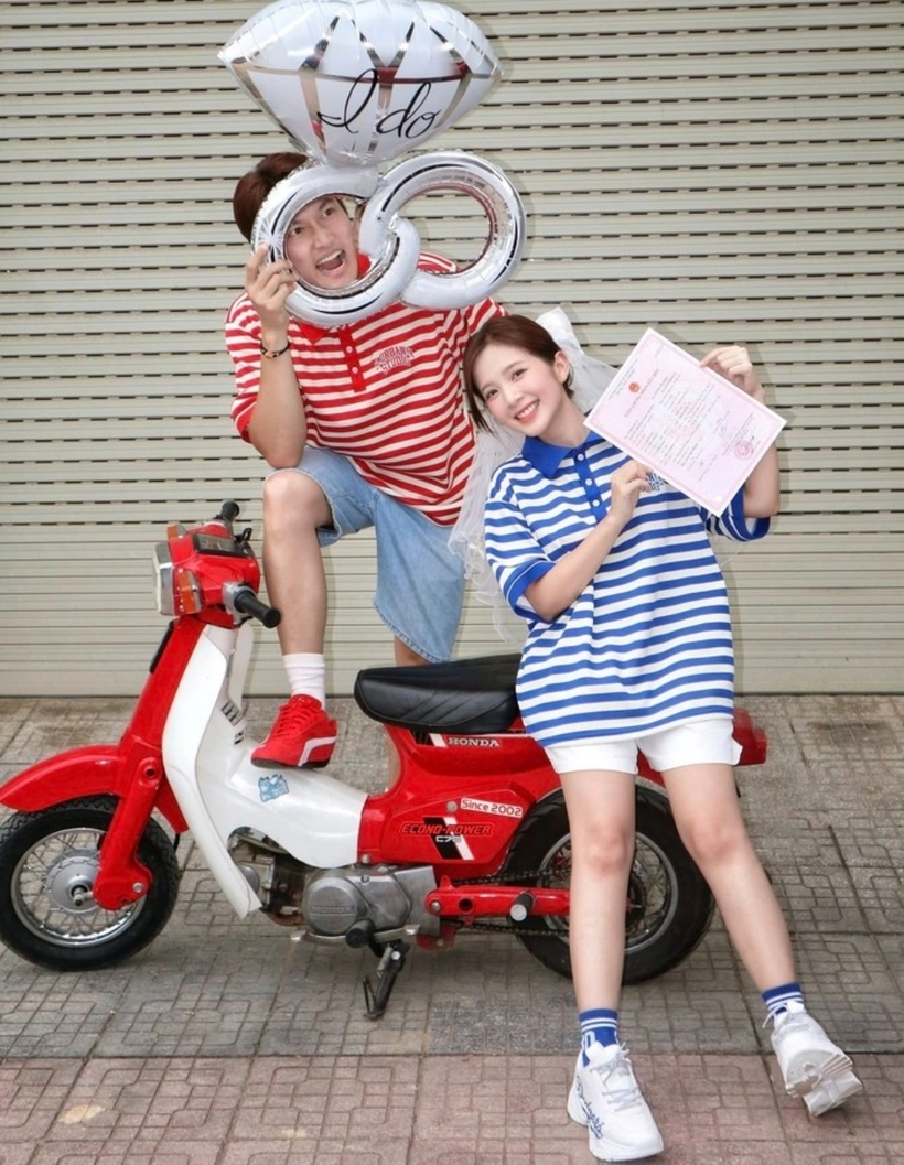 Ngọc Huyền và Đình Tú đã đăng ký kết hôn. Ảnh: Người Lao Động