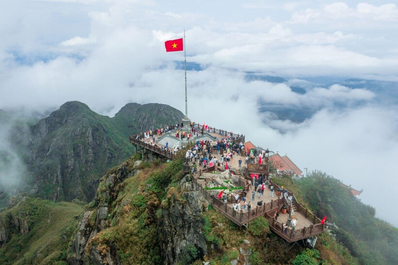 Fansipan ra mắt show diễn thể nghiệm ‘Đỉnh thiêng du ký’ tại 3 địa điểm, 3 độ cao của nóc nhà Đông Dương - 7