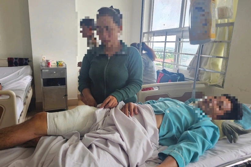 Anh T.B.H.D. đang điều trị tại Bệnh viện Bà Rịa. (Ảnh: Dân trí)