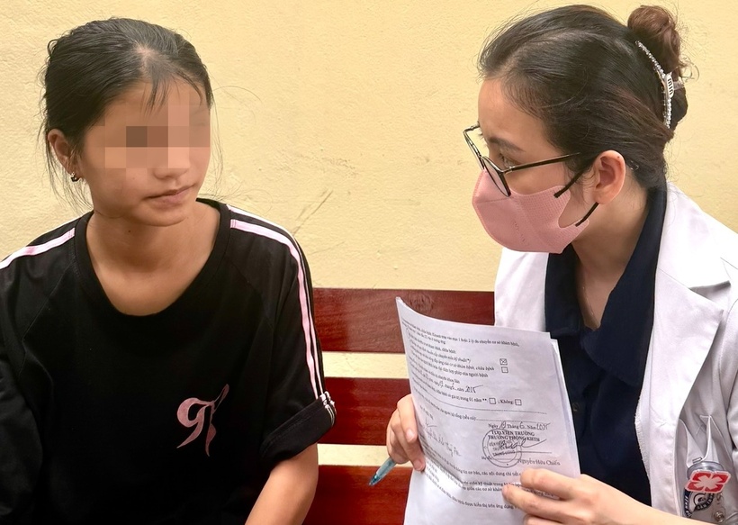 Hai mẹ con mất 5 triệu vì tin lời "cò" trước cổng bệnh viện