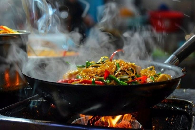 Cả vợ và chồng cùng mắc ung thư vú, bác sĩ cảnh báo 6 nguyên nhân chính gây bệnh.