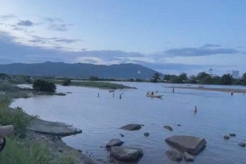 Hiện trường vụ đuối nước khiến 3 em học sinh tử vong ở Bình Định. Ảnh: Lao động