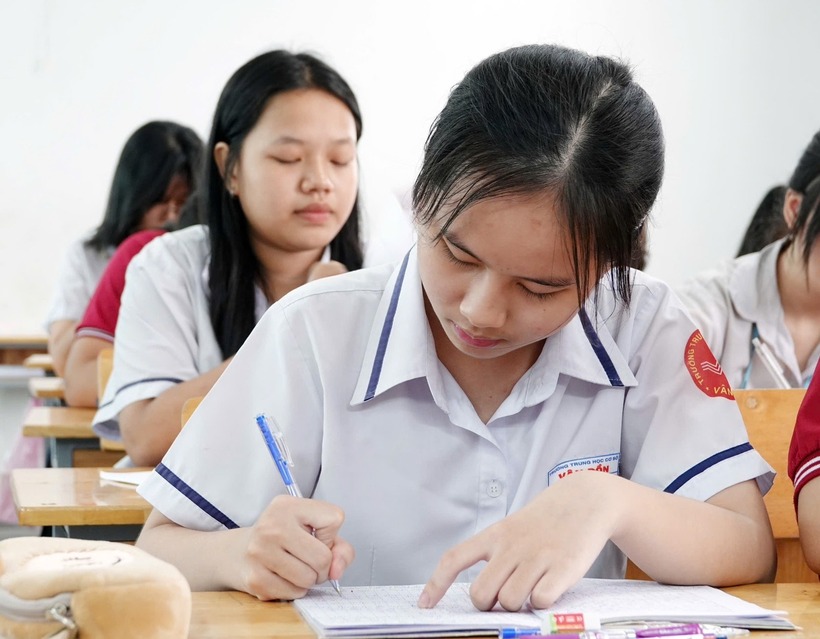 Từ ngày 26/6 đến 16h ngày 1/7, thí sinh trúng tuyển sẽ xác nhận nhập học trực tuyến vào các trường THPT. Ảnh minh họa: Thanh Niên