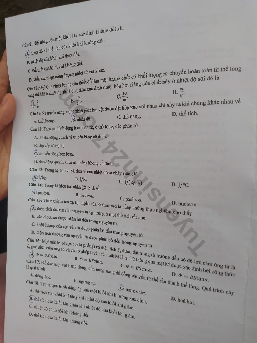 Đáp án gợi ý, đề thi môn Vật lý mã đề 0202 tốt nghiệp THPT 2025 chính xác nhất - 3