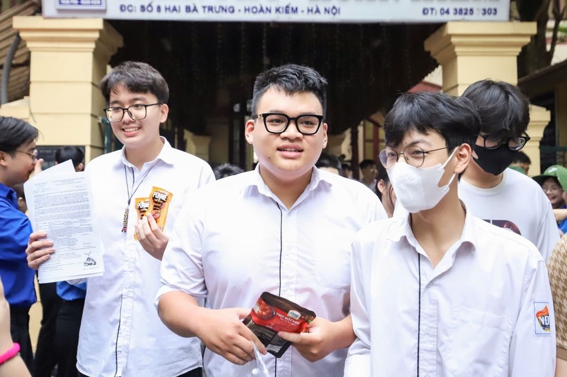 Theo kế hoạch, Bộ GD&ĐT sẽ công bố đáp án chính thức (có dấu treo) của tất cả các môn sau ngày 5/7/2025. Ảnh minh hoạ.