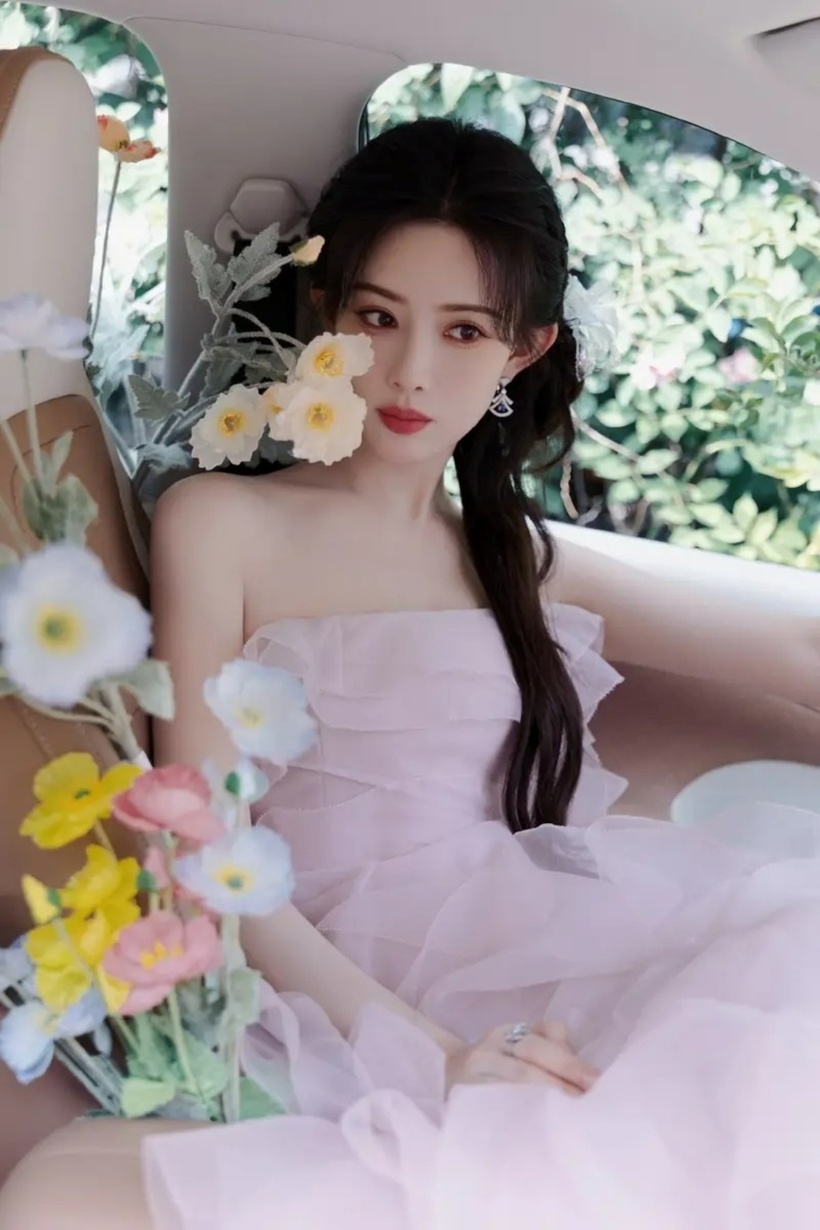 Mạnh Tử Nghĩa tiết lộ chuyện từng bị mất vai vì quá đẹp.