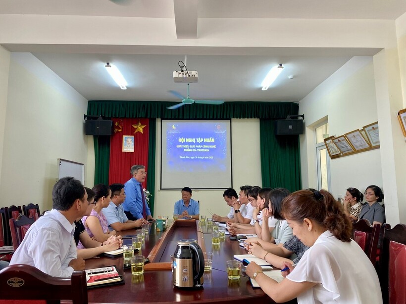 Luật sư Phạm Văn Thọ, Chủ tịch HĐQT Công ty Cổ phần Công nghệ chống giả Việt Nam (ACTIV Việt Nam) phát biểu.