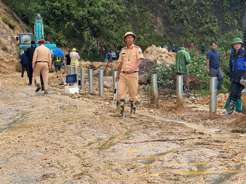 Khu vực sạt lở khiến anh C. tử vong. Ảnh: Dân trí