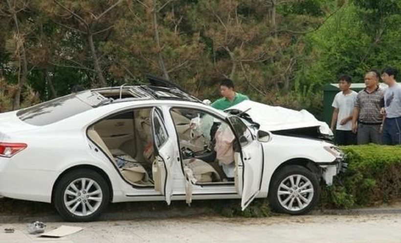 Hiện trường một vụ tai nạn giao thông ở Trung Quốc. Ảnh: Xinhua