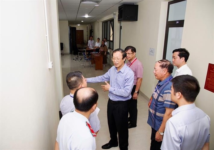 Thứ trưởng Thường trực Phạm Ngọc Thưởng lưu ý trong công tác chấm thi. Ảnh: MOET