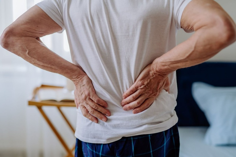 Một số bệnh nhân bệnh thận có thể bị đau ở lưng hay sườn.