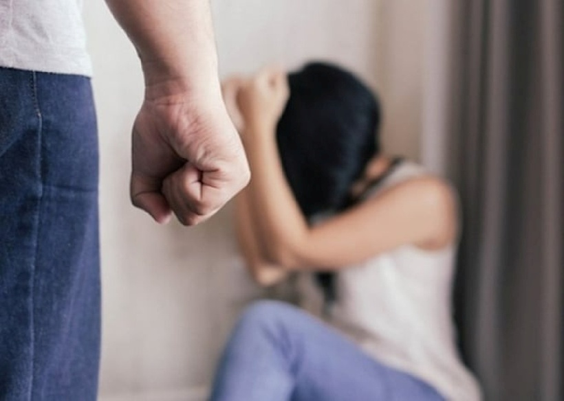 Vợ bị đánh nhập viện chỉ vì không trả lời câu hỏi "đã ăn cơm chưa" của chồng. Ảnh minh họa.
