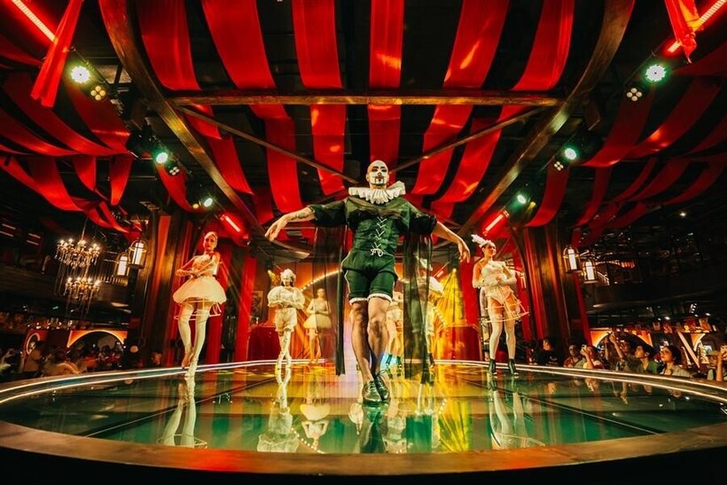 Kịch bản ly kỳ, vũ đạo cuốn hút là những điểm làm nên sức hấp dẫn của show