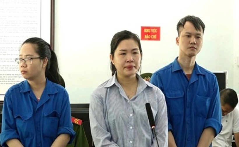 Các bị cáo tại phiên tòa. (Ảnh: Báo Công an TP.HCM)
