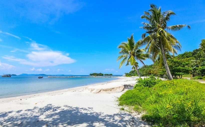Chính bởi sự giao thoa giữa thiên nhiên hoang sơ, lịch sử hấp dẫn và con người hiền hòa mà quần đảo Hải Tặc đang ngày càng thu hút du khách trong và ngoài nước.