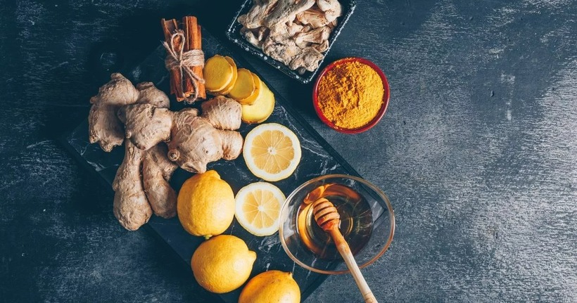 Một số lưu ý khi dùng nước chanh nghệ.