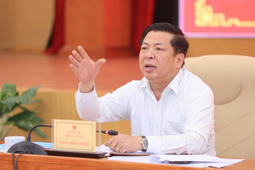 Bộ trưởng Bộ Xây dựng Trần Hồng Minh yêu cầu các chủ đầu tư phải thực hiện đồng bộ các giải pháp nâng cao hiệu quả giải ngân, hoàn thành bằng được các đầu việc theo tiến độ yêu cầu