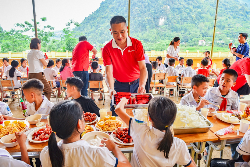 SeABankers Vì trẻ thơ - Một thập kỷ yêu thương khởi nguồn từ trái tim - 2