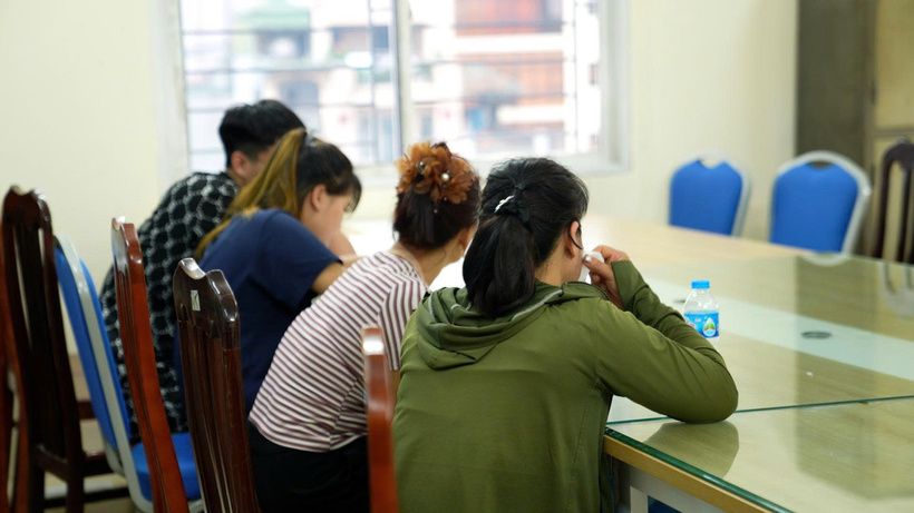 Các đối tượng trong đường dây tuồn thịt lợn nhiễm dịch tả Châu Phi ra chợ, quán ăn.