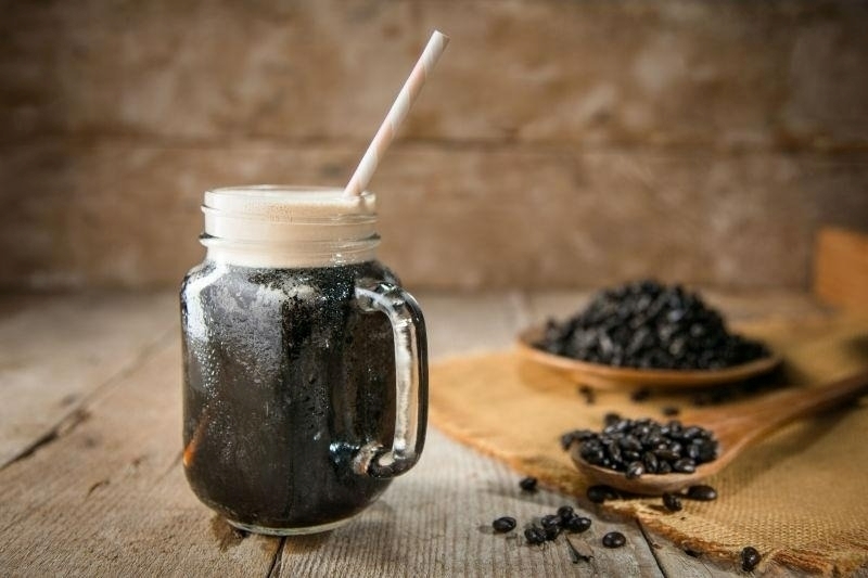 Nước đậu đen có nhiều lợi ích bất ngờ với sức khỏe