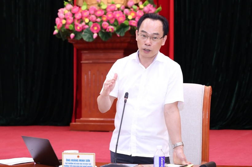 Thứ trưởng Bộ GD&ĐT Hoàng Minh Sơn. Ảnh: Báo Nhà Báo & Công Luận