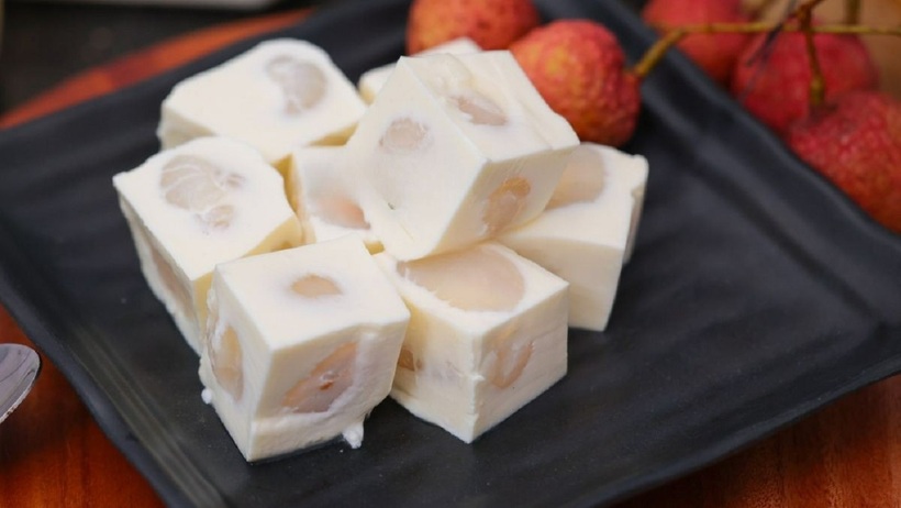 Vải khúc bạch đang là món ăn "hot trend" trên mạng xã hội. Ảnh minh họa