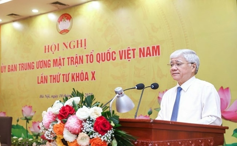 Chủ tịch Ủy ban Trung ương MTTQ Việt Nam Đỗ Văn Chiến phát biểu tại hội nghị.