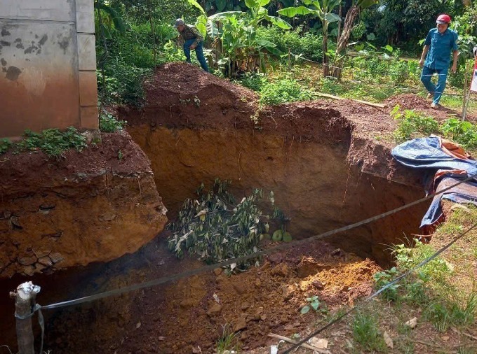 Hiện người dân đã được sơ tán đến nơi an toàn. Ảnh: VnExpress