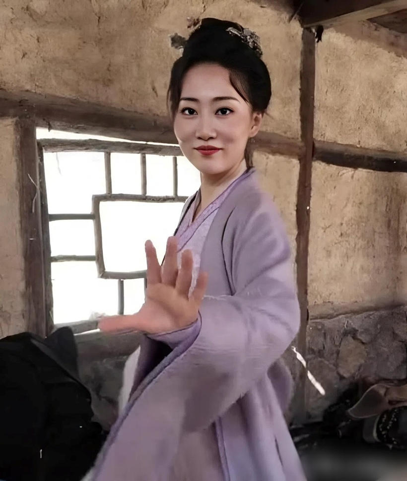 Vũ Thư Điền trên phim trường. Ảnh: iFeng