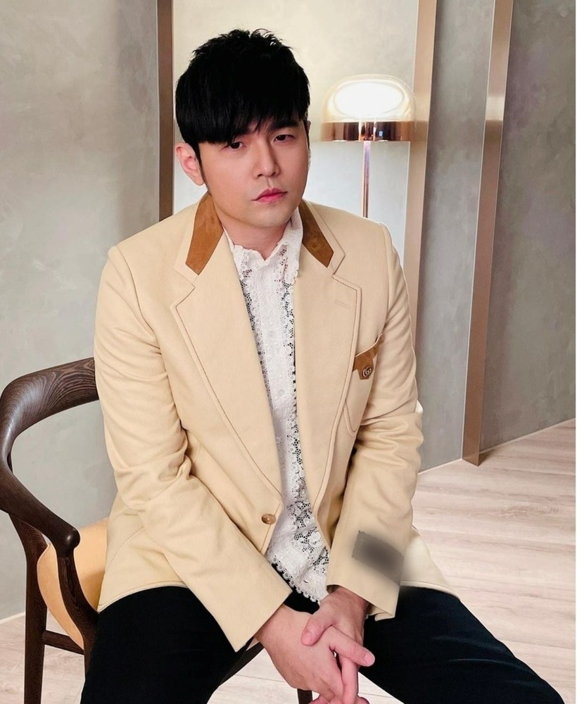 Châu Kiệt Luân không ít lần bị cuốn vào bê bối của người khác và bị đặt nghi vấn tiêu cực về đời tư.