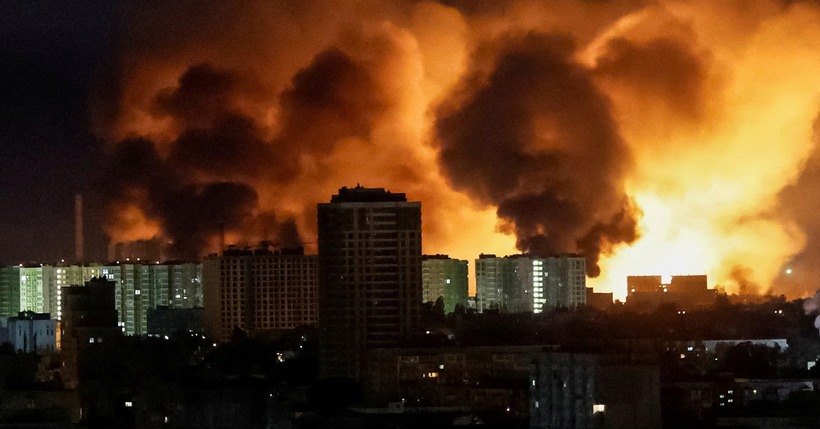 Nga bất ngờ tăng cường tấn công vào thành phố Samar của Ukraine. Ảnh: Reuters