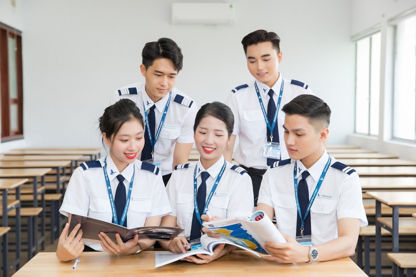 Sinh viên Học viện Hàng không Việt Nam.