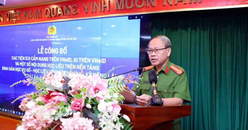 Đại tá Ngô Như Cường, Phó Cục trưởng Cục C06 phát biểu tại buổi lễ. Ảnh: H.K.