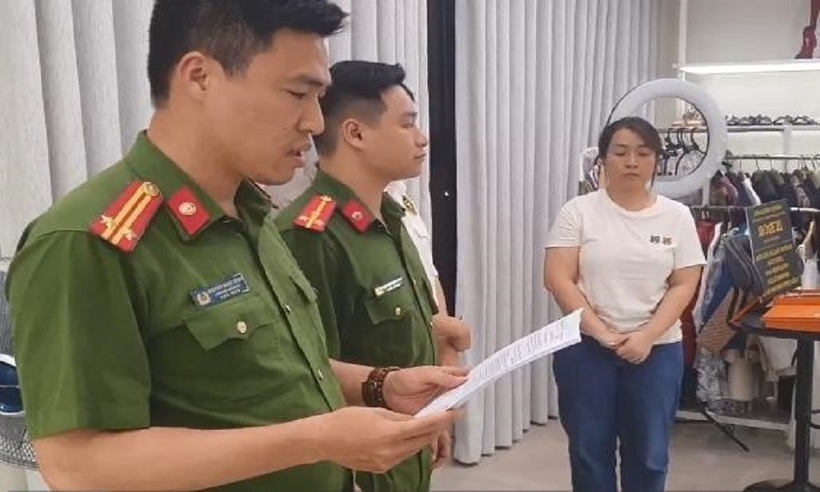 Công an TP Hà Nội đã tạm giữ hình sự đối tượng Nguyễn Thị Thu Hường để điều tra hành vi trốn thuế. Ảnh: Công an TP Hà Nội.