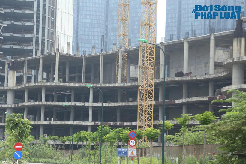Tháp thứ nhất cao 363m với 68 tầng được thiết kế làm trụ sở làm việc chính của VietinBank. Tháp thứ hai cao 250m với 48 tầng sẽ là nơi đặt khách sạn 5 sao, khu chăm sóc sức khỏe, căn hộ cao cấp cho thuê.