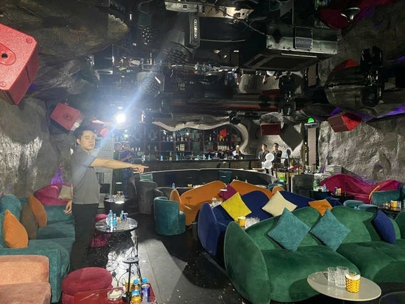 Tiết lộ hình ảnh bên trong quán bar kinh doanh cả "khí cười" của ông chủ Nguyễn Trường Hoạt, thu lợi hàng trăm tỷ đồng - 4