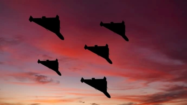 UAV và tên lửa Nga ồ ạt tập kích lãnh thổ Ukraine. Ảnh: Pravda