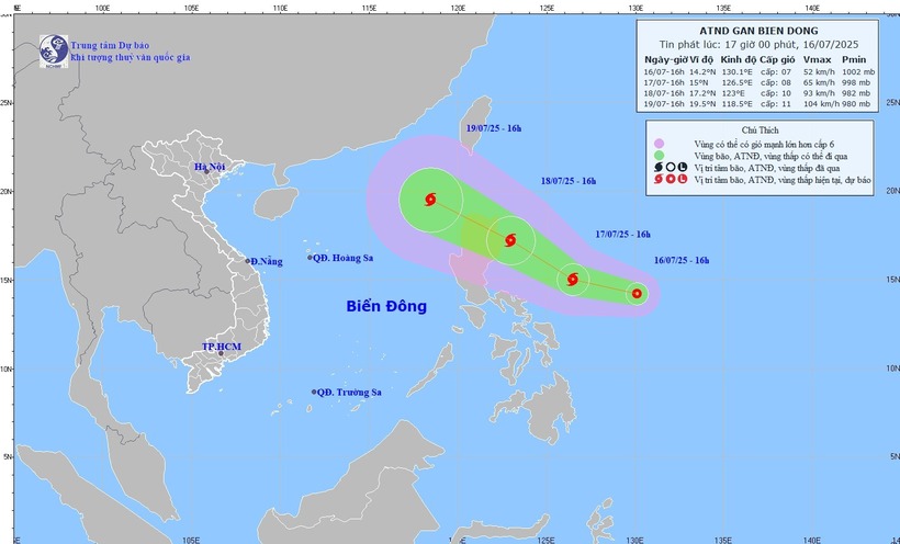 Hướng di chuyển của áp thấp nhiệt đới gần Biển Đông, khả năng mạnh lên thành bão. Ảnh: VietNamNet