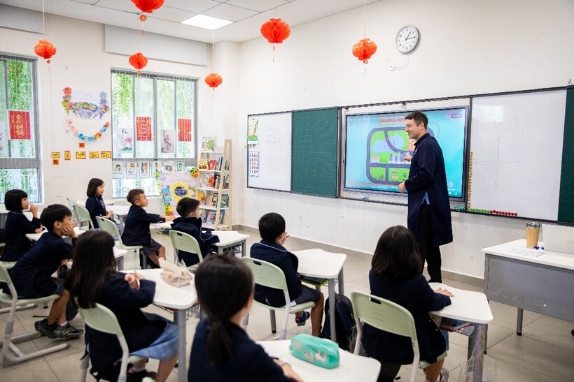 Chương trình giáo dục AI nhân ái giúp học sinh sử dụng công nghệ một cách thông minh, đạo đức và hướng tới lợi ích cộng đồng.