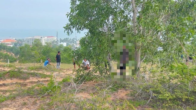 Hiện trường phát hiện người đàn ông tử vong. (Ảnh: Lao động)