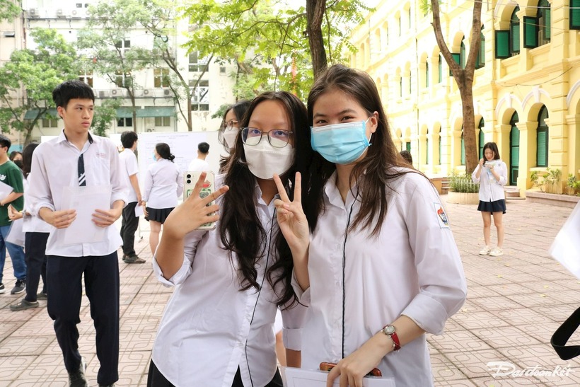 Điểm sàn loạt trường đại học phía Nam giảm mạnh, cao nhất 24 điểm - 3