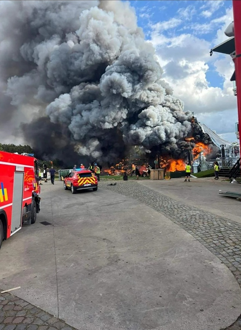 Vụ hỏa hoạn xảy ra tại địa điểm tổ chức lễ hội âm nhạc điện tử Tomorrowland. Ảnh: Belga/Sipa USA/ CNN