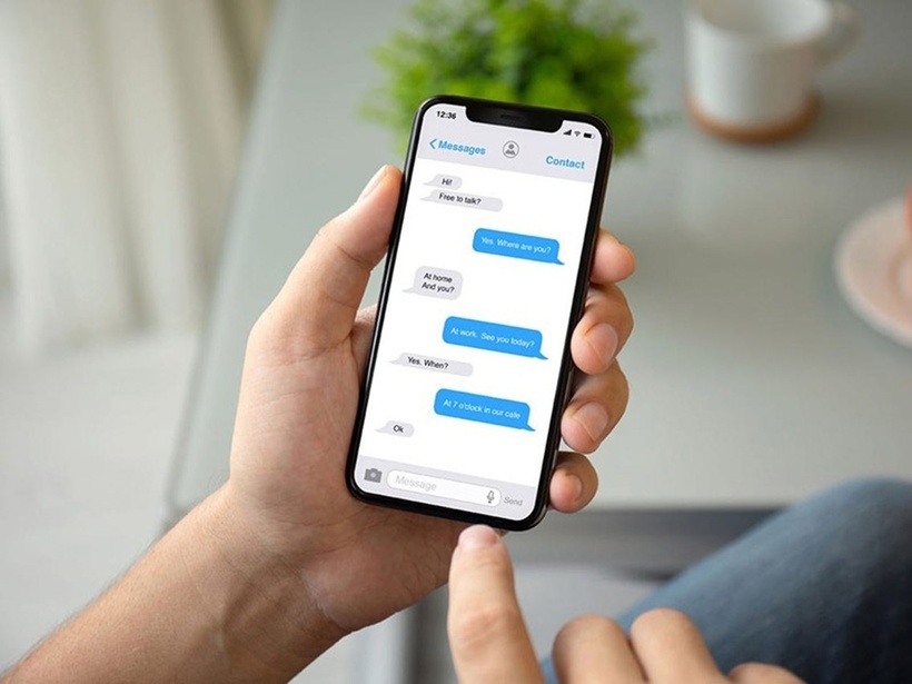 Bạn không nên buôn những chuyện phù phiếm hoặc nói xấu người thứ ba qua tin nhắn.