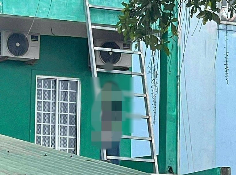 Hiện trường nơi phát hiện thi thể nạn nhân. Ảnh: Dân Việt