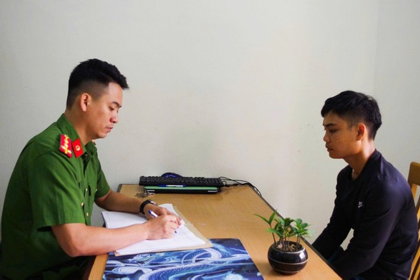 Đối tượng Cường tại cơ quan Công an. Ảnh: Vietnamnet