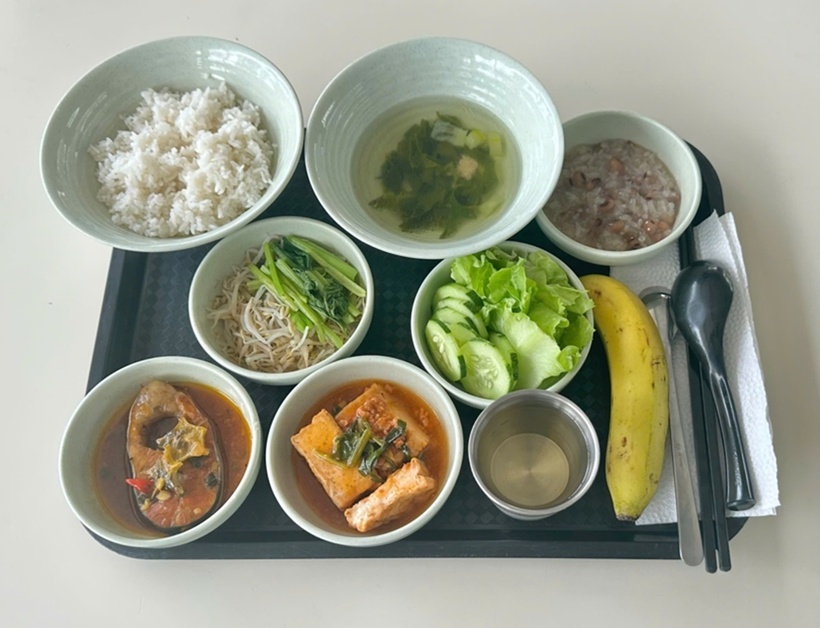 Bữa trưa dành cho người lao động tại nơi làm việc của Ajinomoto Việt Nam.