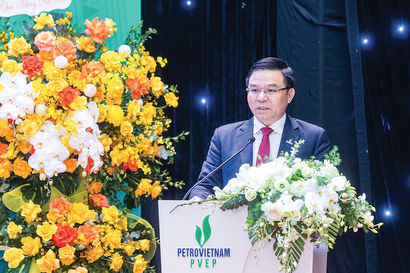 Đồng chí Lê Mạnh Hùng – Bí thư Đảng ủy, Chủ tịch HĐTV Petrovietnam phát biểu chỉ đạo tại Đại hội Đại biểu Đảng bộ PVEP lần thứ IV, nhiệm kỳ 2025-2030 – Đại hội điểm của Đảng bộ Petrovietnam