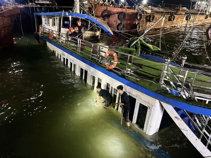 Trong 49 người trên tàu Vịnh Xanh 58 gặp nạn ngày 19/7, đến nay 10 người được cứu sống, 36 thi thể được tìm thấy, hiện còn 3 người vẫn mất tích