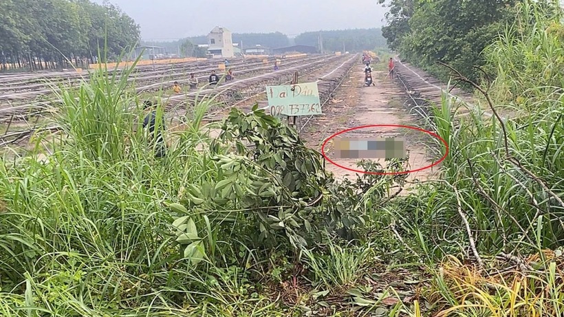 Vụ cán bộ phường ở Đồng Nai tử vong trong bãi đất trống: Hiện trường có gì?